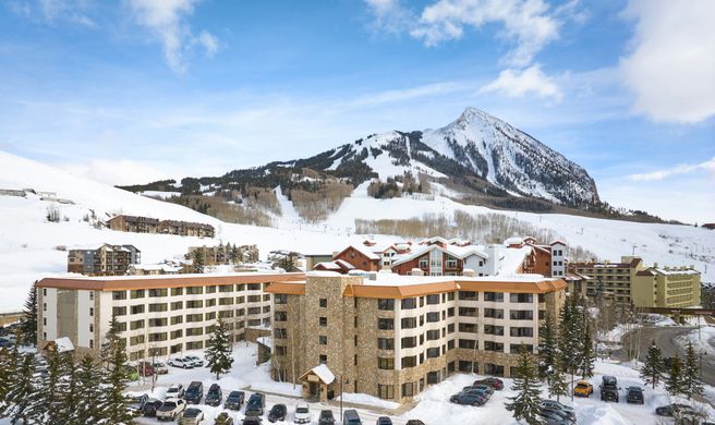 Grand Lodge Crested Butte Exterior