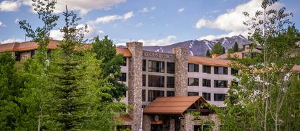 Grand Lodge Crested Butte Exterior