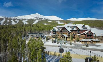 Crystal Peak Lodge