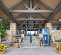 Crystal Peak Lodge Exterior
