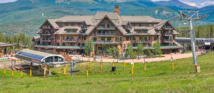 Crystal Peak Lodge Exterior