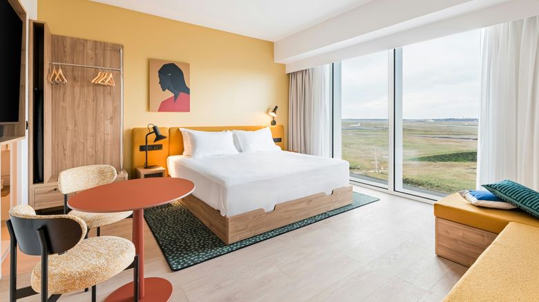 <b>Hampton Merignac Room</b>. Images powered by <a href="https://www.leonardoworldwide.com/" title="Leonardo Worldwide" target="_blank">Leonardo</a>.