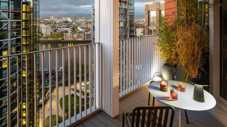 <b>Urban Rest - Battersea London Room</b>. Images powered by <a href="https://www.leonardoworldwide.com/" title="Leonardo Worldwide" target="_blank">Leonardo</a>.