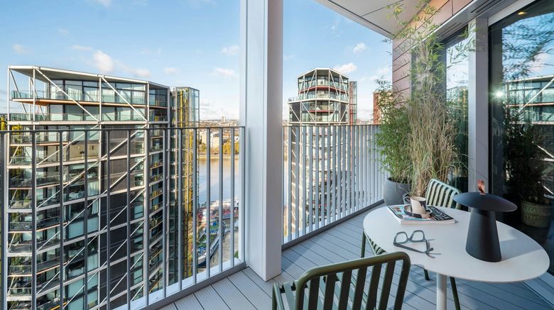 <b>Urban Rest - Battersea London Room</b>. Images powered by <a href="https://www.leonardoworldwide.com/" title="Leonardo Worldwide" target="_blank">Leonardo</a>.
