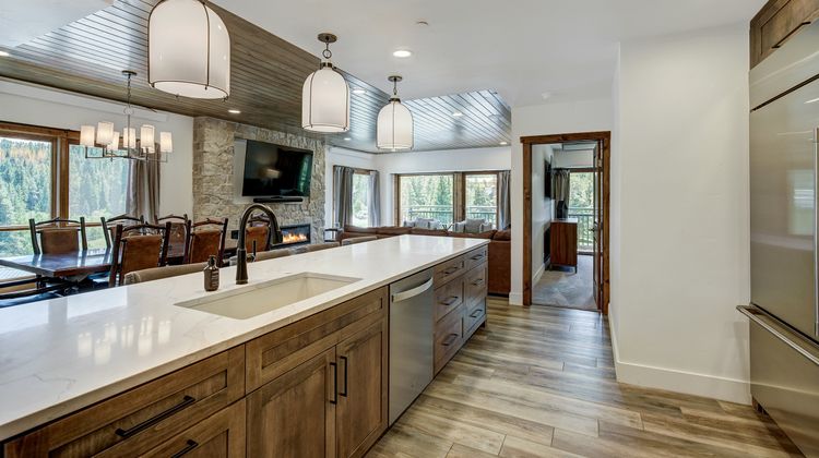 The Village at Breckenridge Room