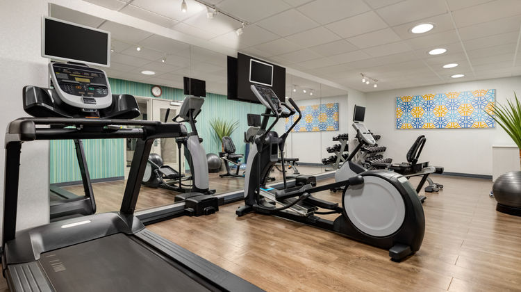 Holiday Inn Express Hotel & Suites Health Club