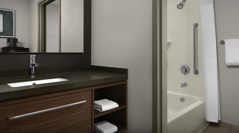 <b>Courtyard by Marriott Danville Room</b>. Images powered by <a href="https://www.leonardoworldwide.com/" title="Leonardo Worldwide" target="_blank">Leonardo</a>.