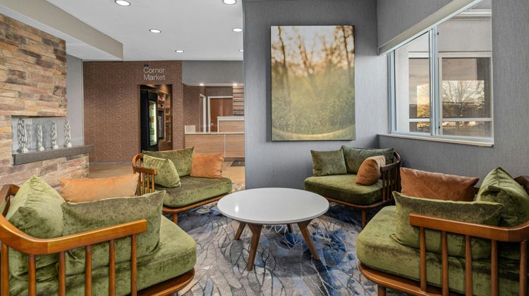 Fairfield Inn by Marriott Lobby