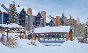 River Mountain Lodge