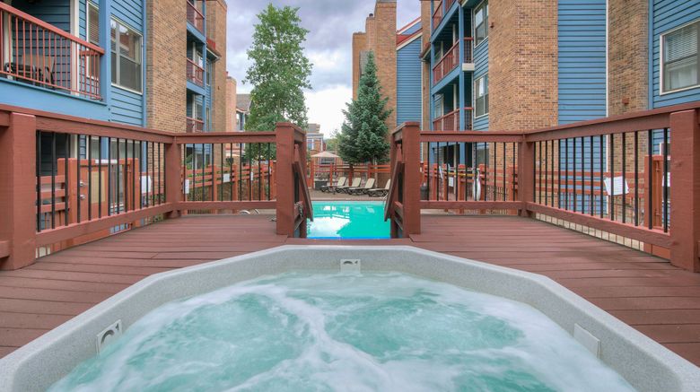 <b>River Mountain Lodge Pool</b>. Images powered by <a href="https://www.leonardoworldwide.com/" title="Leonardo Worldwide" target="_blank">Leonardo</a>.