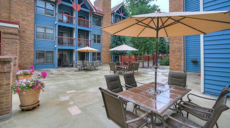 <b>River Mountain Lodge Pool</b>. Images powered by <a href="https://www.leonardoworldwide.com/" title="Leonardo Worldwide" target="_blank">Leonardo</a>.