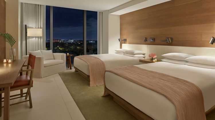 The Miami Beach EDITION Room