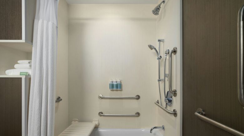 <b>Courtyard Raleigh-Durham Arpt/BrierCreek Room</b>. Images powered by <a href="https://www.leonardoworldwide.com/" title="Leonardo Worldwide" target="_blank">Leonardo</a>.