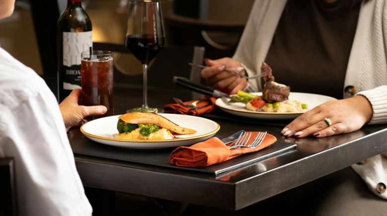 <b>Delta Hotels by Marriott Ashland Downtwn Restaurant</b>. Images powered by <a href="https://www.leonardoworldwide.com/" title="Leonardo Worldwide" target="_blank">Leonardo</a>.