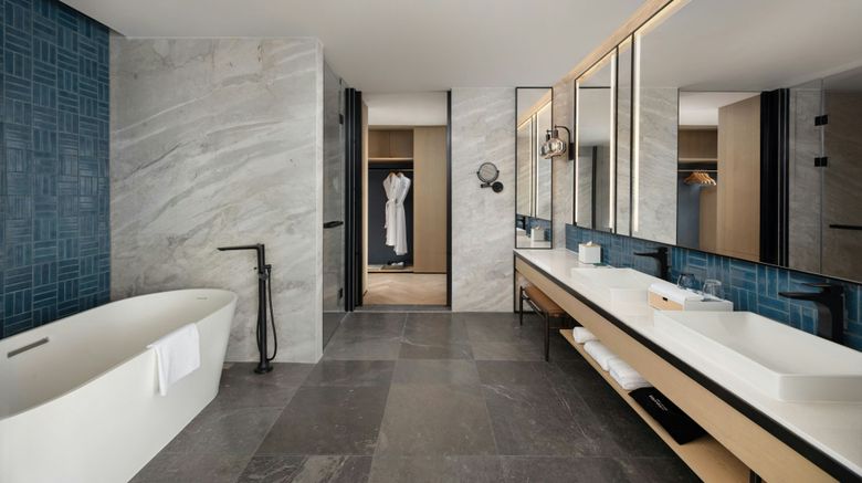 <b>Four Points Wuhan Hankou Room</b>. Images powered by <a href="https://www.leonardoworldwide.com/" title="Leonardo Worldwide" target="_blank">Leonardo</a>.