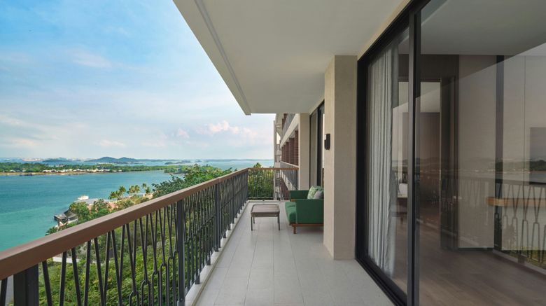 <b>The Westin Nirup Island Resort & Spa Suite</b>. Images powered by <a href="https://www.leonardoworldwide.com/" title="Leonardo Worldwide" target="_blank">Leonardo</a>.