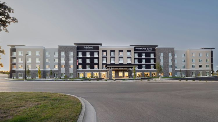 Fairfield Inn & Suites Dayton-Beavercree Exterior