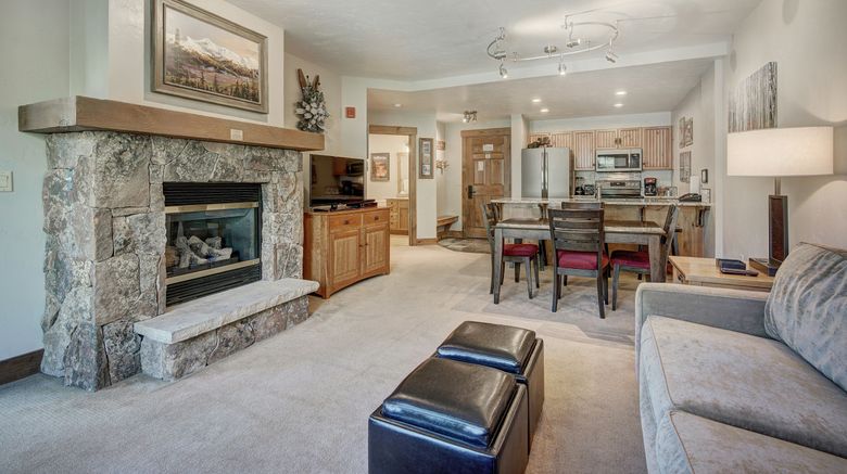 <b>Mountain Thunder Lodge Room</b>. Images powered by <a href="https://www.leonardoworldwide.com/" title="Leonardo Worldwide" target="_blank">Leonardo</a>.