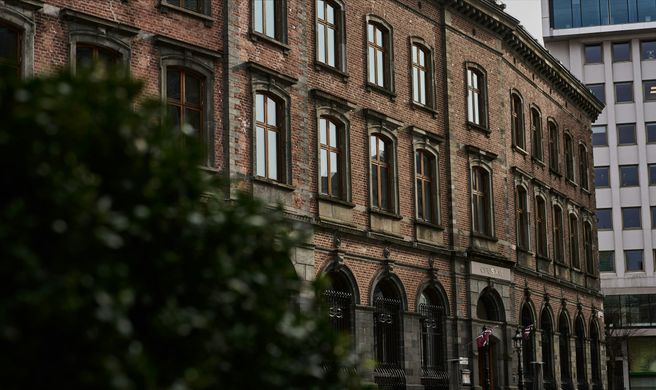 Opus XVI, Bergen Exterior