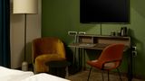 Metropolitan Hotel by Flemings Room