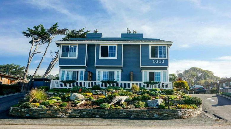 <b>Sand Pebbles Inn Exterior</b>. Images powered by <a href="https://www.leonardoworldwide.com/" title="Leonardo Worldwide" target="_blank">Leonardo</a>.