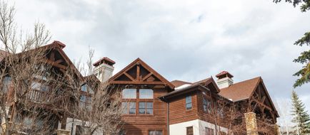 Avon Village Exterior