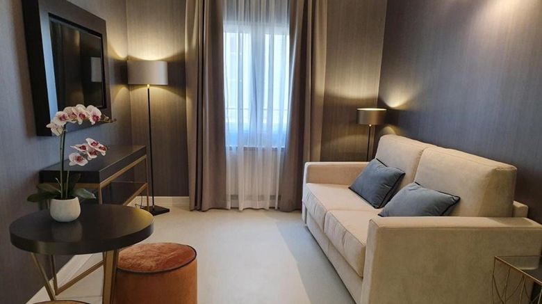 <b>Hotel Maxim Axial Room</b>. Images powered by <a href="https://www.leonardoworldwide.com/" title="Leonardo Worldwide" target="_blank">Leonardo</a>.