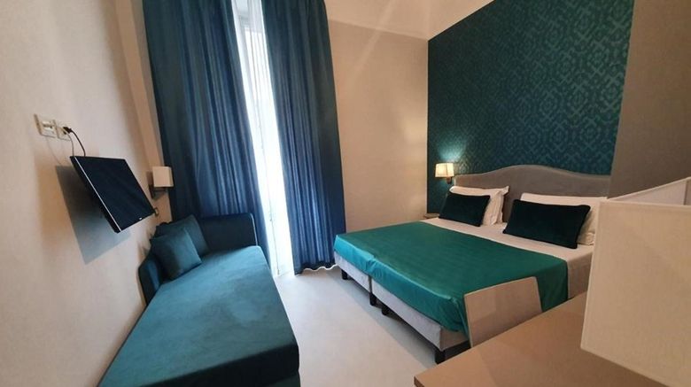 <b>Hotel Maxim Axial Room</b>. Images powered by <a href="https://www.leonardoworldwide.com/" title="Leonardo Worldwide" target="_blank">Leonardo</a>.