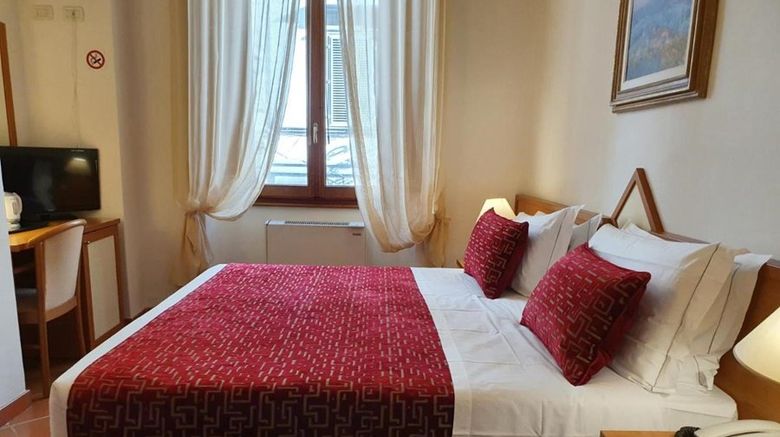 <b>Hotel Maxim Axial Room</b>. Images powered by <a href="https://www.leonardoworldwide.com/" title="Leonardo Worldwide" target="_blank">Leonardo</a>.