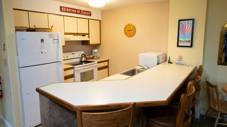 <b>Mountain Lodge at Okemo Room</b>. Images powered by <a href="https://www.leonardoworldwide.com/" title="Leonardo Worldwide" target="_blank">Leonardo</a>.