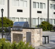DoubleTree by Hilton Providence Airport Exterior