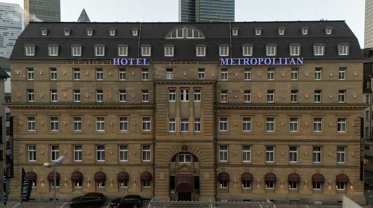 Metropolitan Hotel by Flemings Exterior