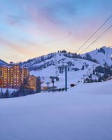 Grand Summit Hotel
