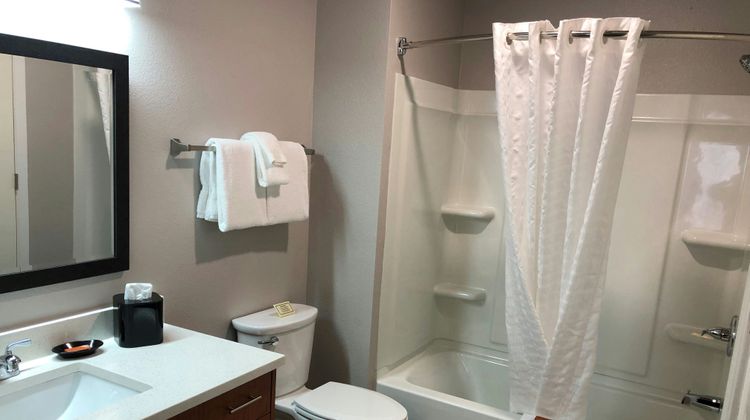 Aspen Suites Hotel Sitka Room