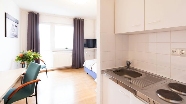 <b>Novum Garden Hotel Room</b>. Images powered by <a href="https://www.leonardoworldwide.com/" title="Leonardo Worldwide" target="_blank">Leonardo</a>.