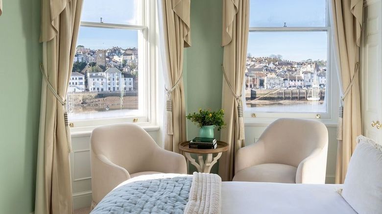 <b>The Royal Hotel Room</b>. Images powered by <a href="https://www.leonardoworldwide.com/" title="Leonardo Worldwide" target="_blank">Leonardo</a>.
