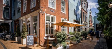The Collector Hotel Exterior