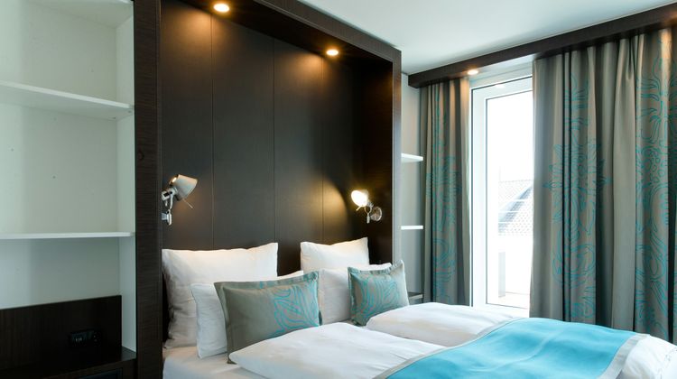 Motel One Stuttgart-Bad Cannstatt Room