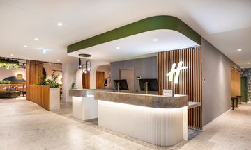 Holiday Inn Dandenong