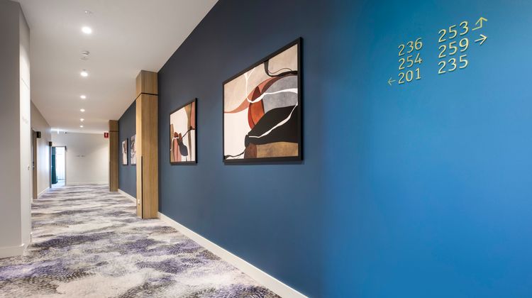 Holiday Inn Dandenong Lobby
