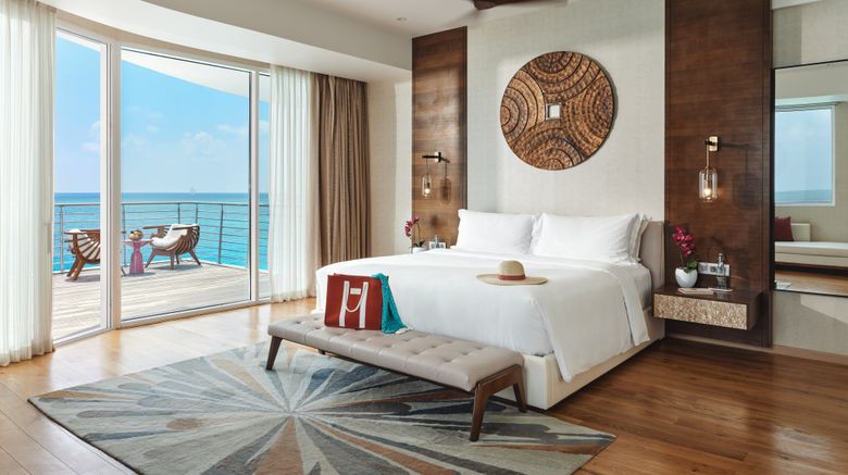 <b>Jumeirah Maldives Olhahali Island Room</b>. Images powered by <a href="https://www.leonardoworldwide.com/" title="Leonardo Worldwide" target="_blank">Leonardo</a>.