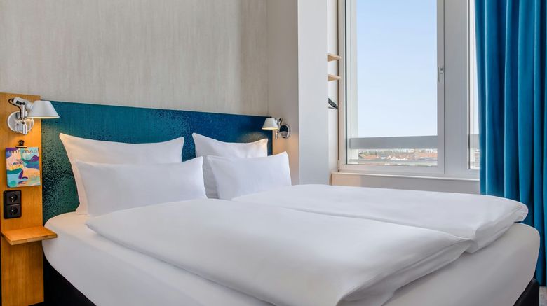 <b>Motel One Muenchen Campus Room</b>. Images powered by <a href="https://www.leonardoworldwide.com/" title="Leonardo Worldwide" target="_blank">Leonardo</a>.
