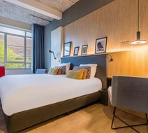 Postillion Hotel & Convention Centre WTC Room