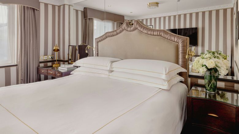 <b>The Chesterfield Mayfair Room</b>. Images powered by <a href="https://www.leonardoworldwide.com/" title="Leonardo Worldwide" target="_blank">Leonardo</a>.