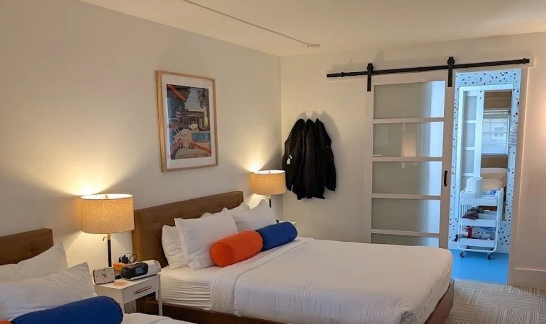 Little Mod Hotel Room