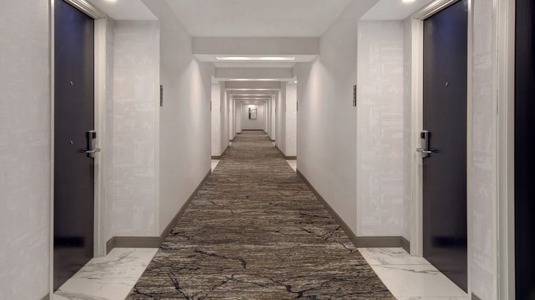 <b>Crowne Plaza Hotel Auburn Hills Lobby</b>. Images powered by <a href="https://www.leonardoworldwide.com/" title="Leonardo Worldwide" target="_blank">Leonardo</a>.