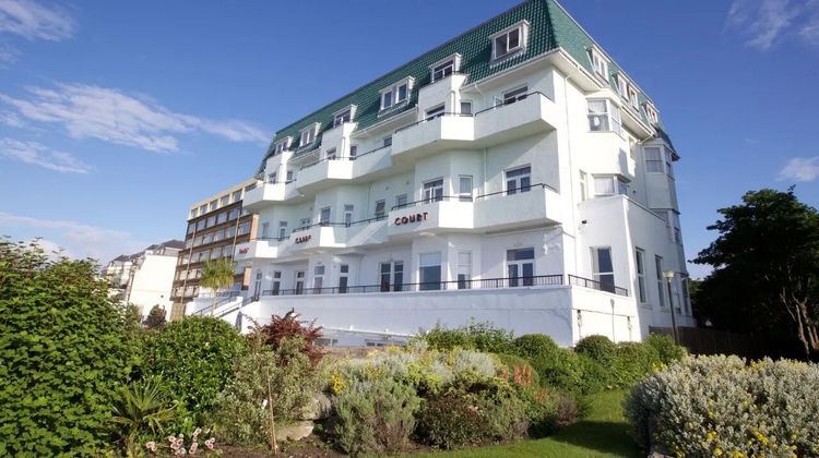 Bournemouth East Cliff Exterior