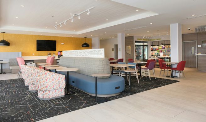 Home2 Suites by Hilton Lima Lobby