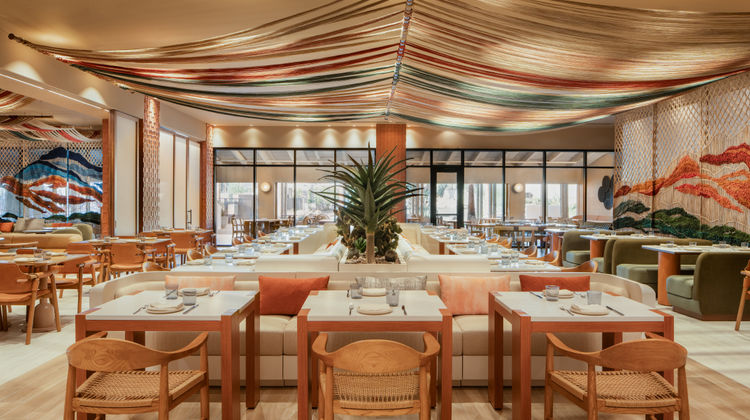 Kimpton Miralina Resort & Villas Restaurant