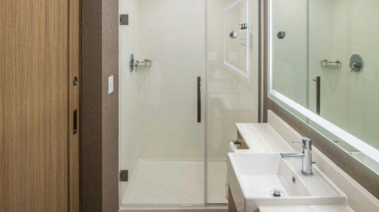 <b>SpringHill Suites Canfield Room</b>. Images powered by <a href="https://www.leonardoworldwide.com/" title="Leonardo Worldwide" target="_blank">Leonardo</a>.